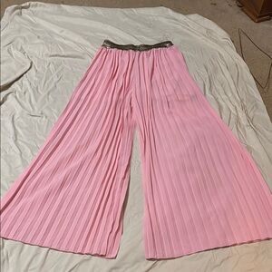 Elegant Pink Pleated Wide-Leg Pants